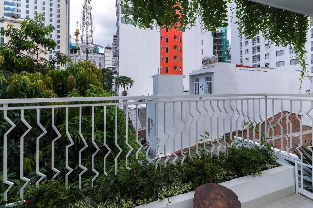 โอป็อกซ์ ญาจาง Hotel ภายนอก รูปภาพ