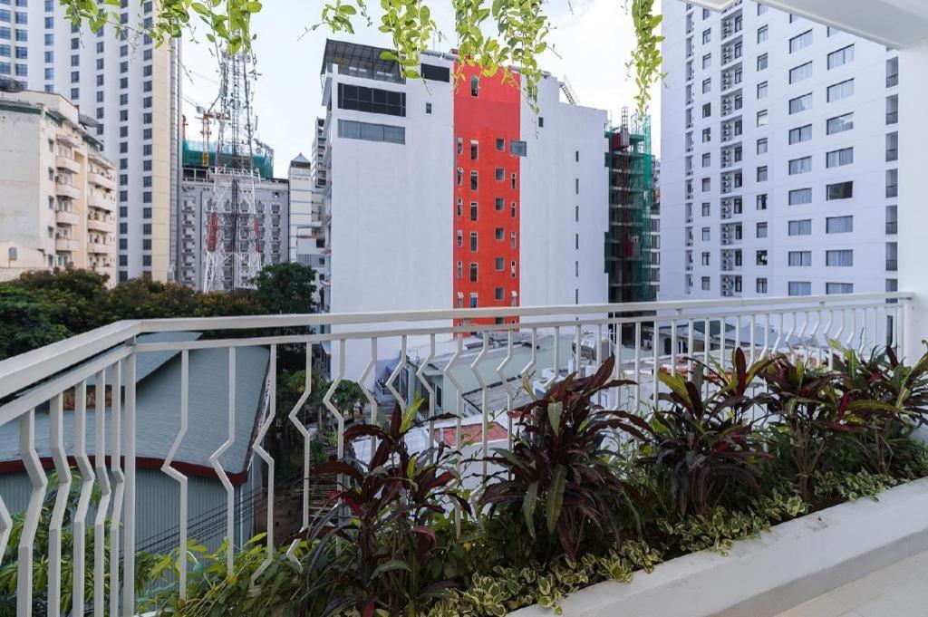 โอป็อกซ์ ญาจาง Hotel ภายนอก รูปภาพ